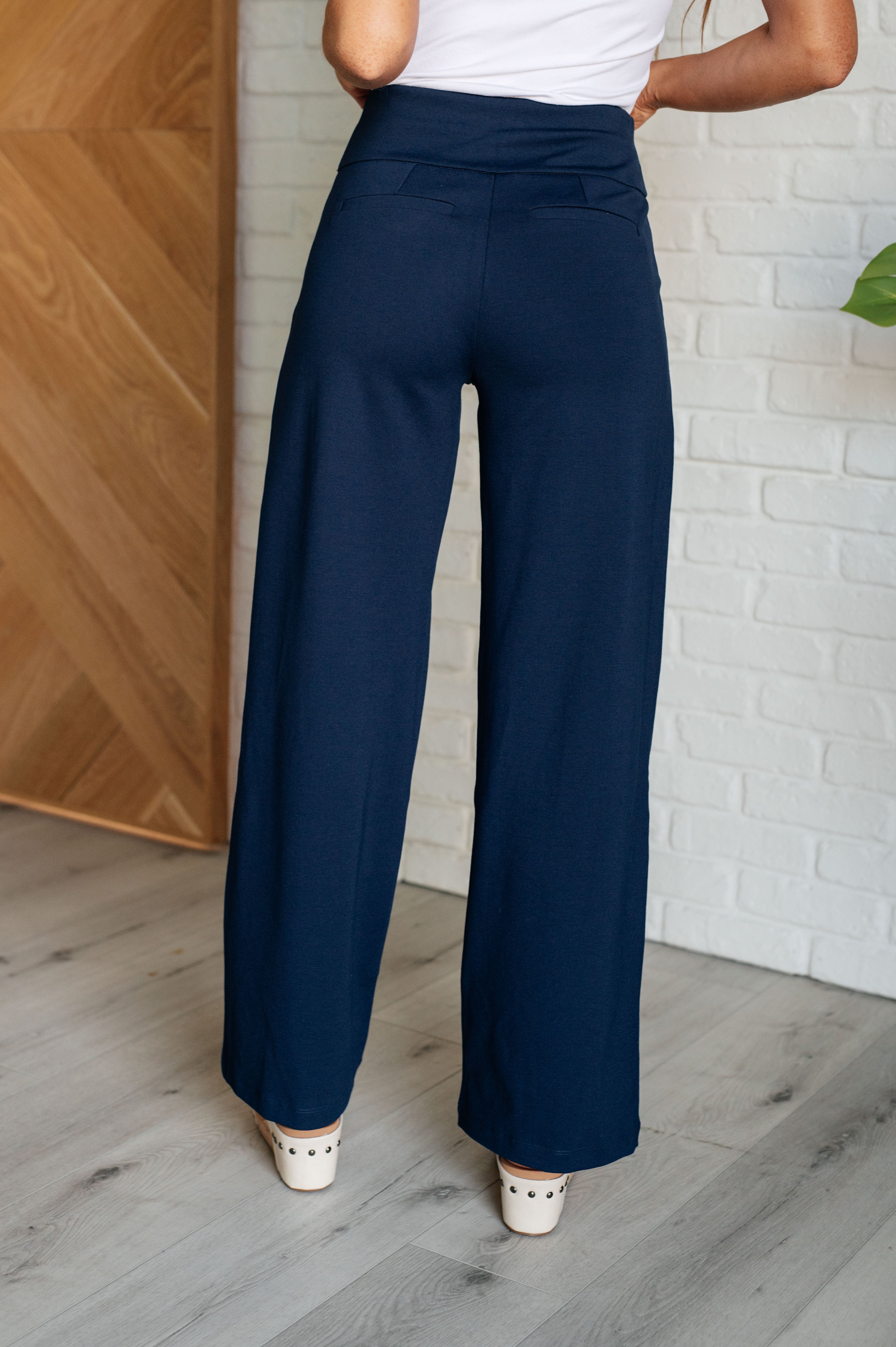 Magic Wide Leg Pants in Navy - 31" inseam