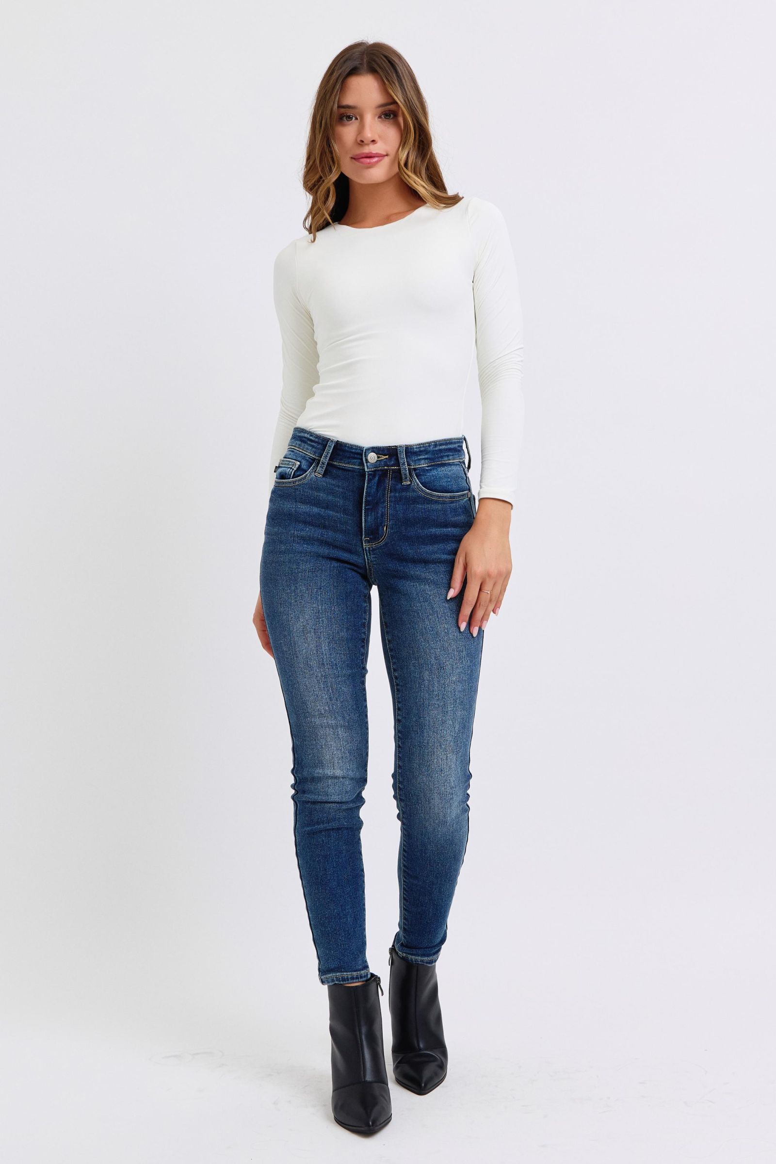 Judy Blue Tiffany Mid-Rise Waist Skinny Jeans with Thermal Lining