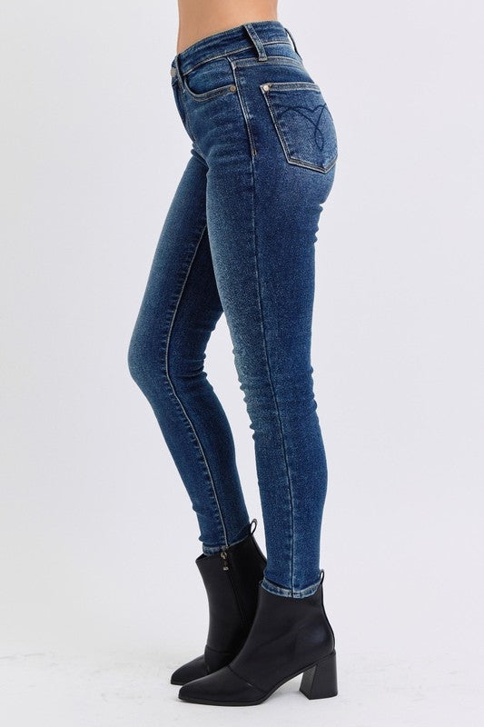 Judy Blue Tiffany Mid-Rise Waist Skinny Jeans with Thermal Lining